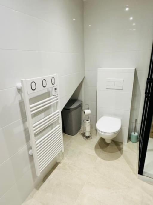 Apartment Joli Dans Nicoise Sur Les Collines Nizza